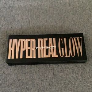 MAC Hyper Real Glow Highlighter Palette